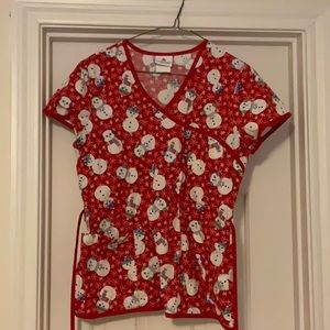 Women’s Peaches scrub top